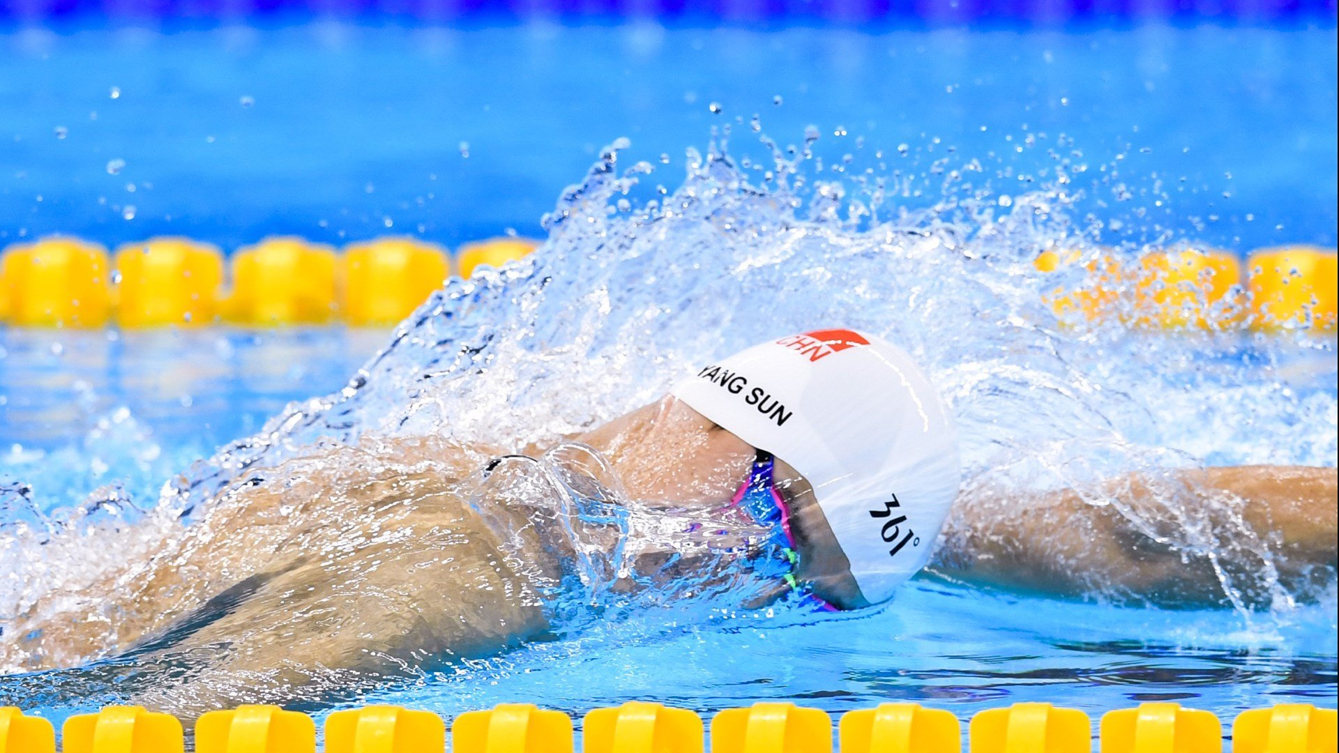 非洲雄鹰展翅击溃南美劲旅，卢卡库关键一击定乾坤—尼日利亚单节爆发拉开委内瑞拉，欧洲锋霸展现决定性价值